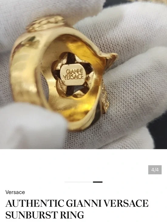 Versace
AUTHENTIC GIANNI VERSACE
SUNBURST RING
Versace Gold Star Ring - Picture 4 of 14
